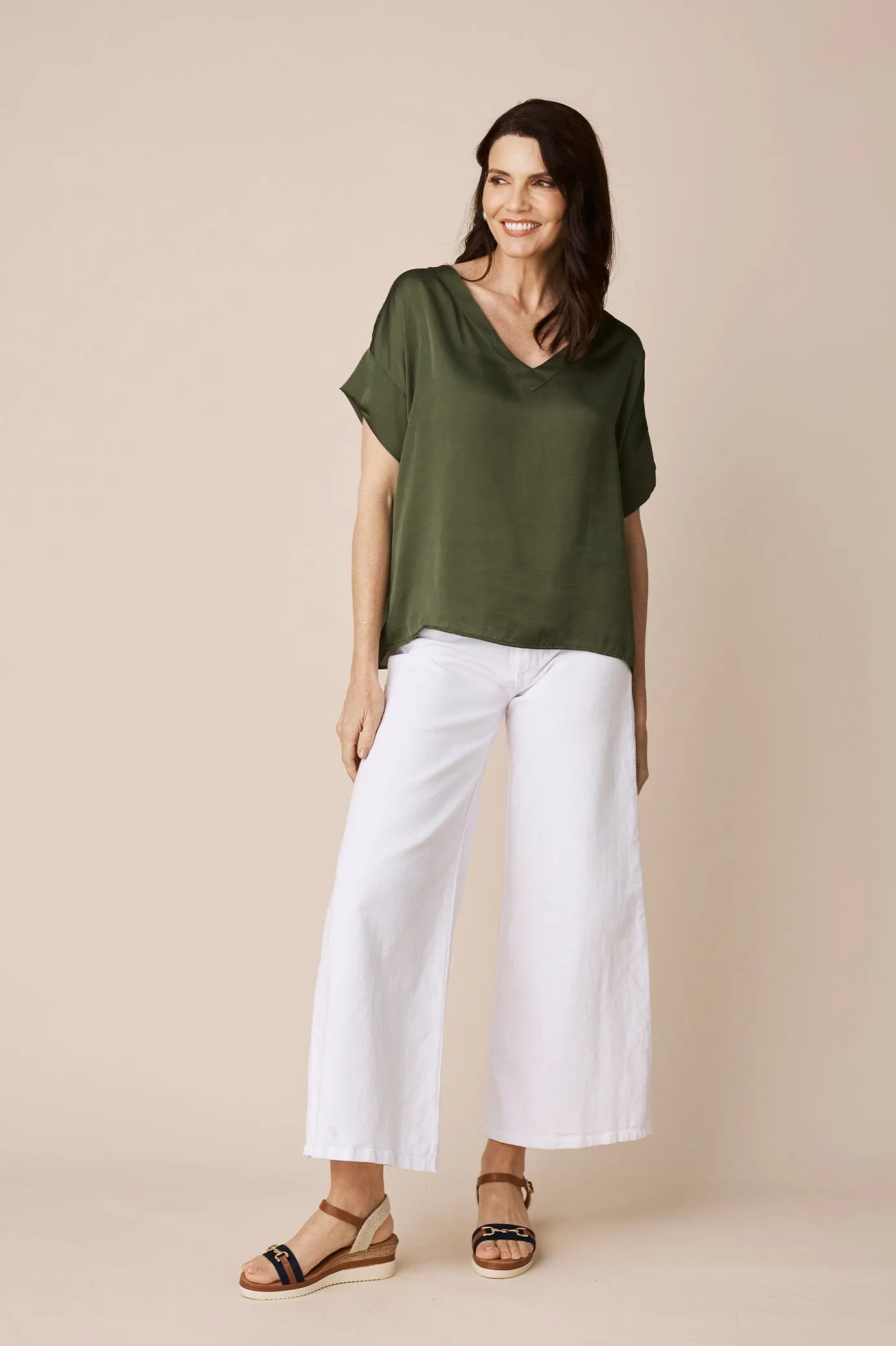 Bianca Short Sleeve Top Olive with V Neck