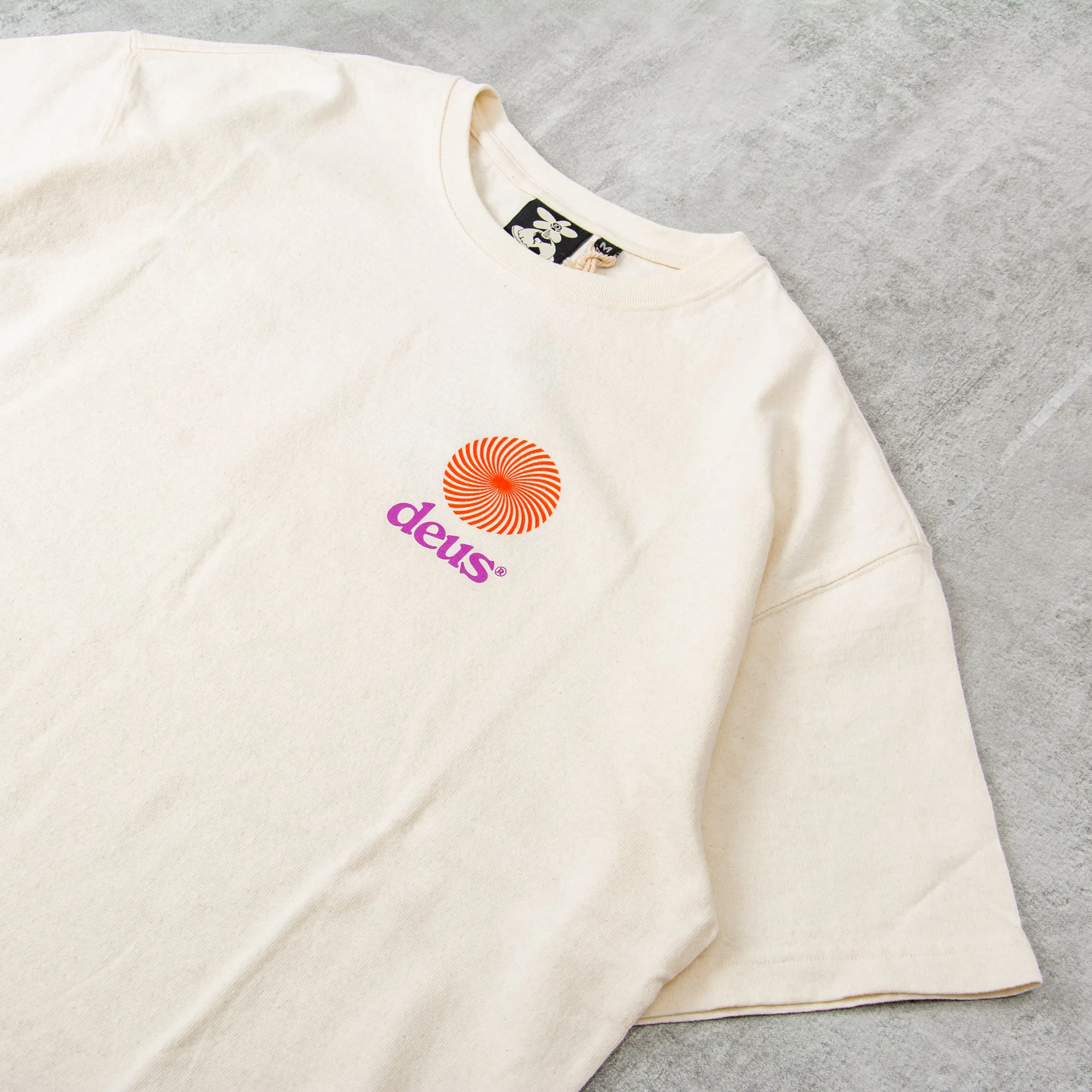 Deus ex Machina Strata Tee - Vintage White